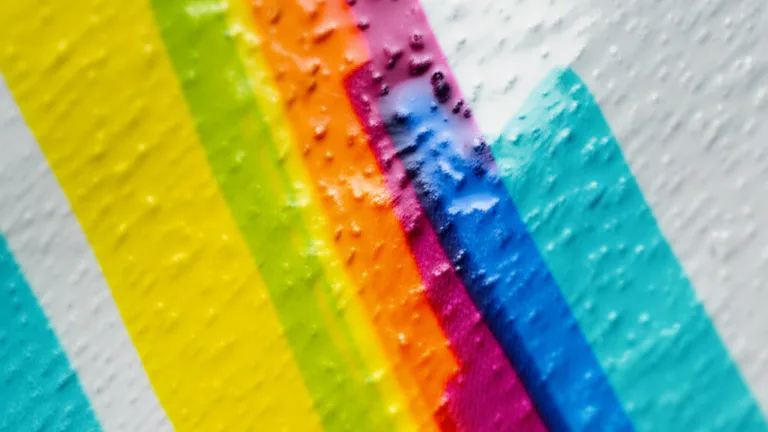 Detalle macro de impresión UV a full color sobre tablero PVC para displays de degustación